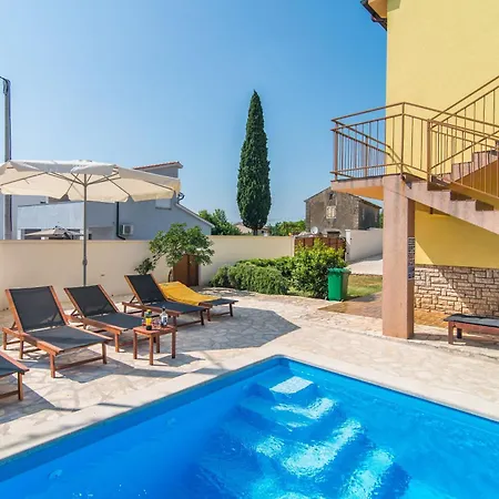Holiday home Ferienvilla Mit Pool In