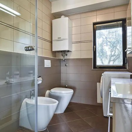 Ferienvilla Mit Pool In Holiday home Pula